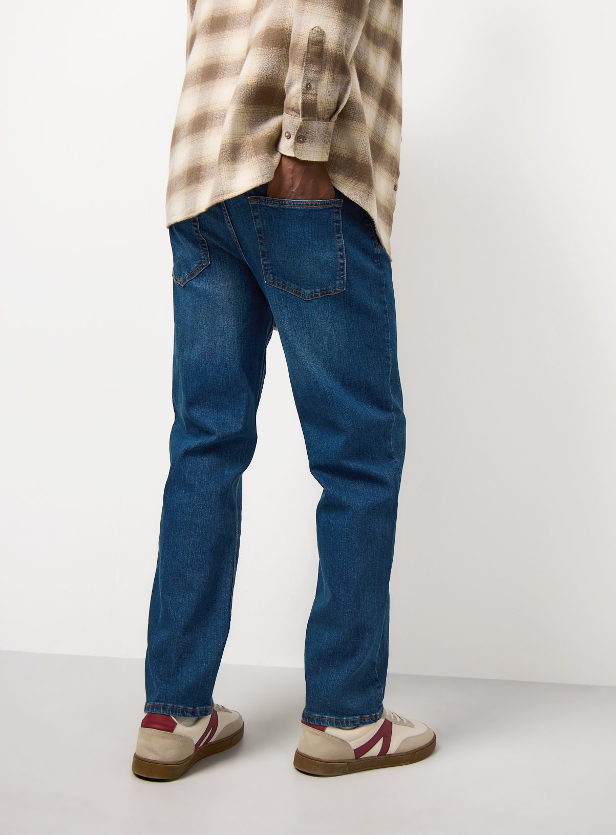 Dark Rinse Stretch Denim Straight Leg Jeans 40R - Image 3 thumbnail